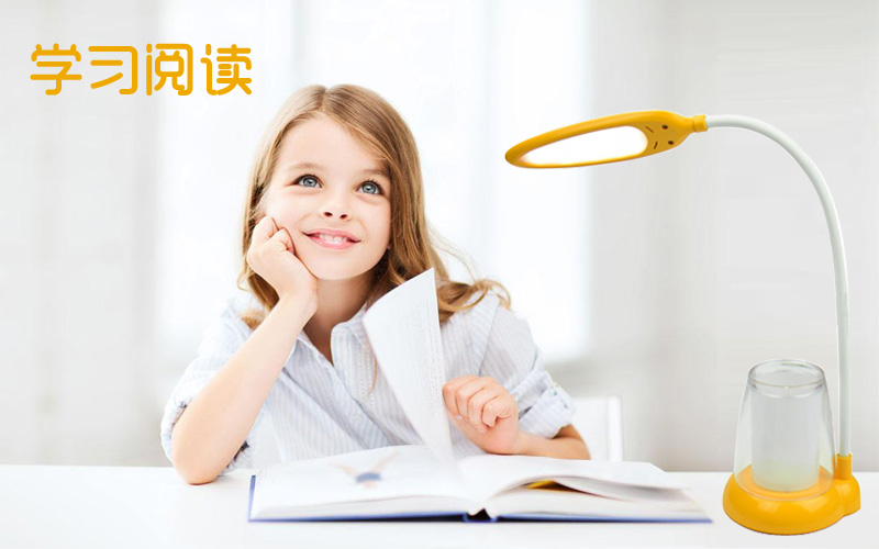 天鵝湖臺(tái)燈、筆筒