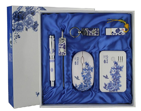 青花六件套（真瓷筆+4GU盤+鼠標(biāo)+書簽+鑰匙扣+5000毫安移動(dòng)電源）