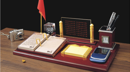《多功能高級(jí)商務(wù)臺(tái)歷》之經(jīng)典歷、臺(tái)歷、擺件
